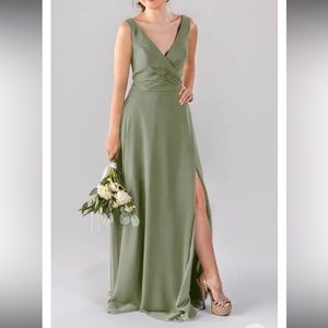 Kennedy Blue Moss Bridesmaid Dress Size 2 style Pearl